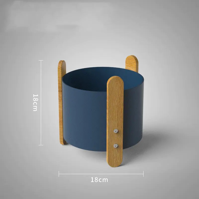 Nordic Iron Planter