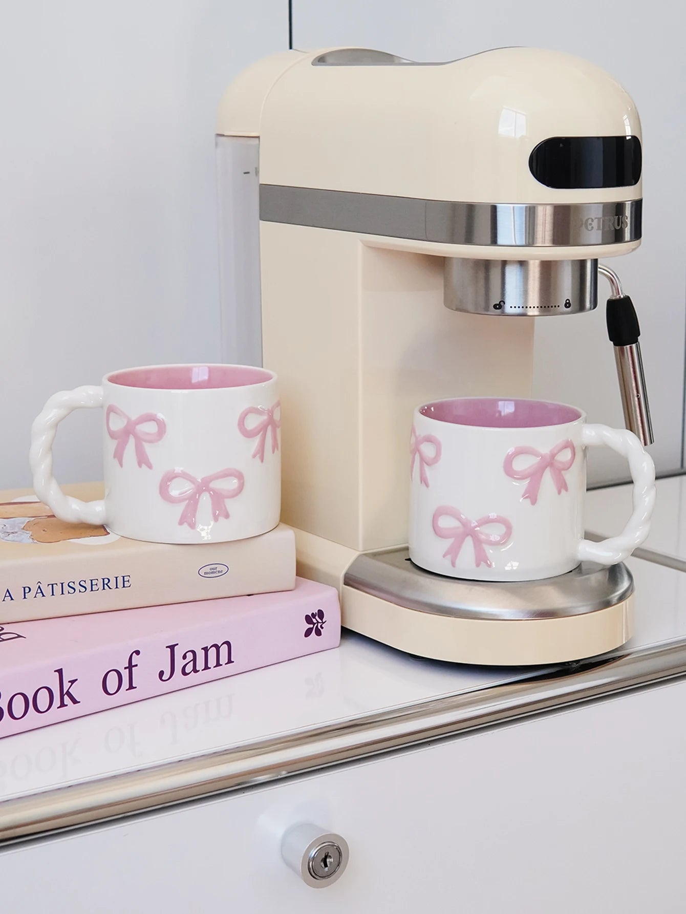 Dainty Bow Ceramic Mug